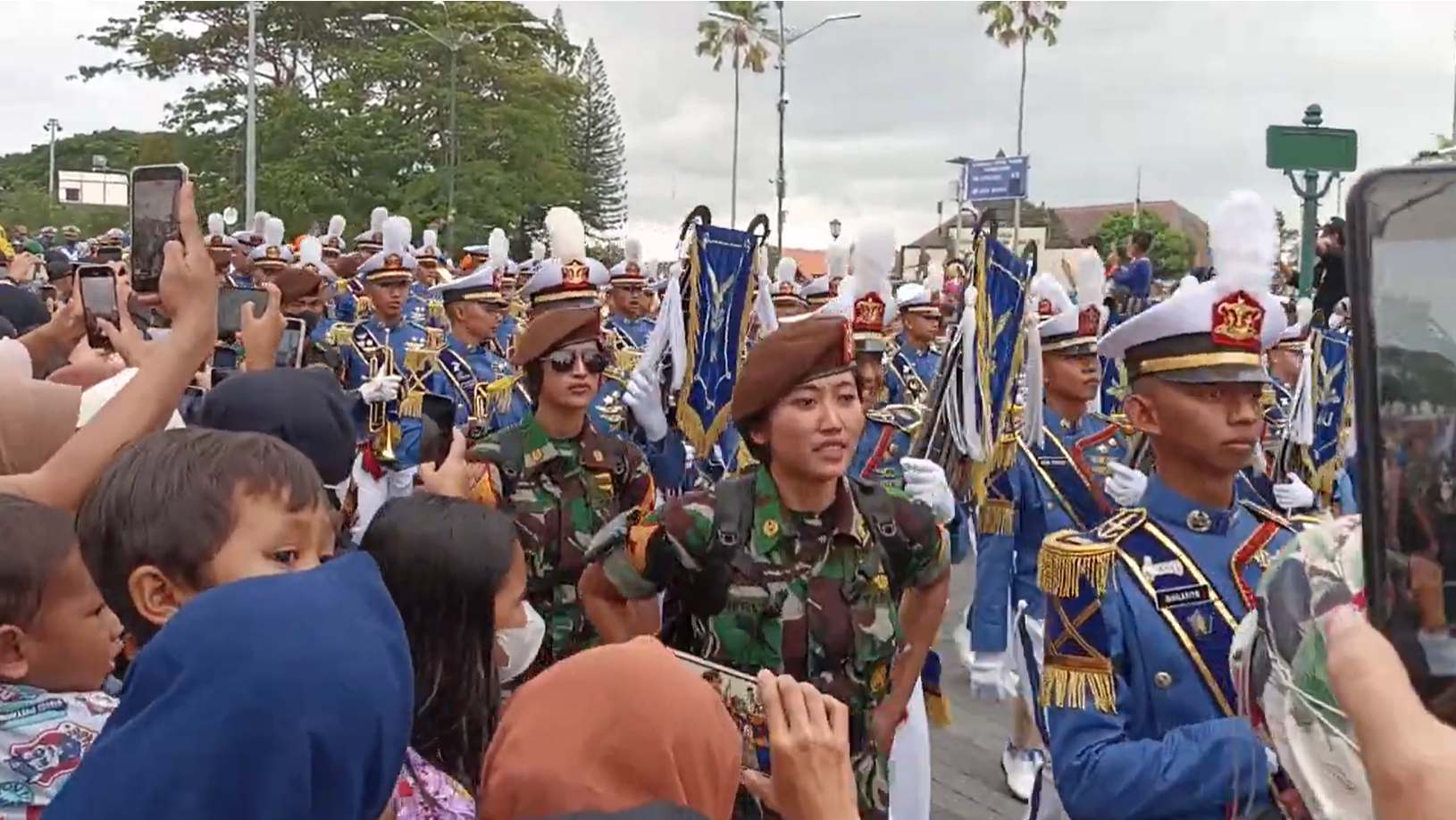 Menyambut HUT KE-77 TNI, Taruna AAU akan melaksanakan Kirab dan Display Drumband "Gita Dirgantara" di sepanjang Jalan Malioboro, Yogyakarta